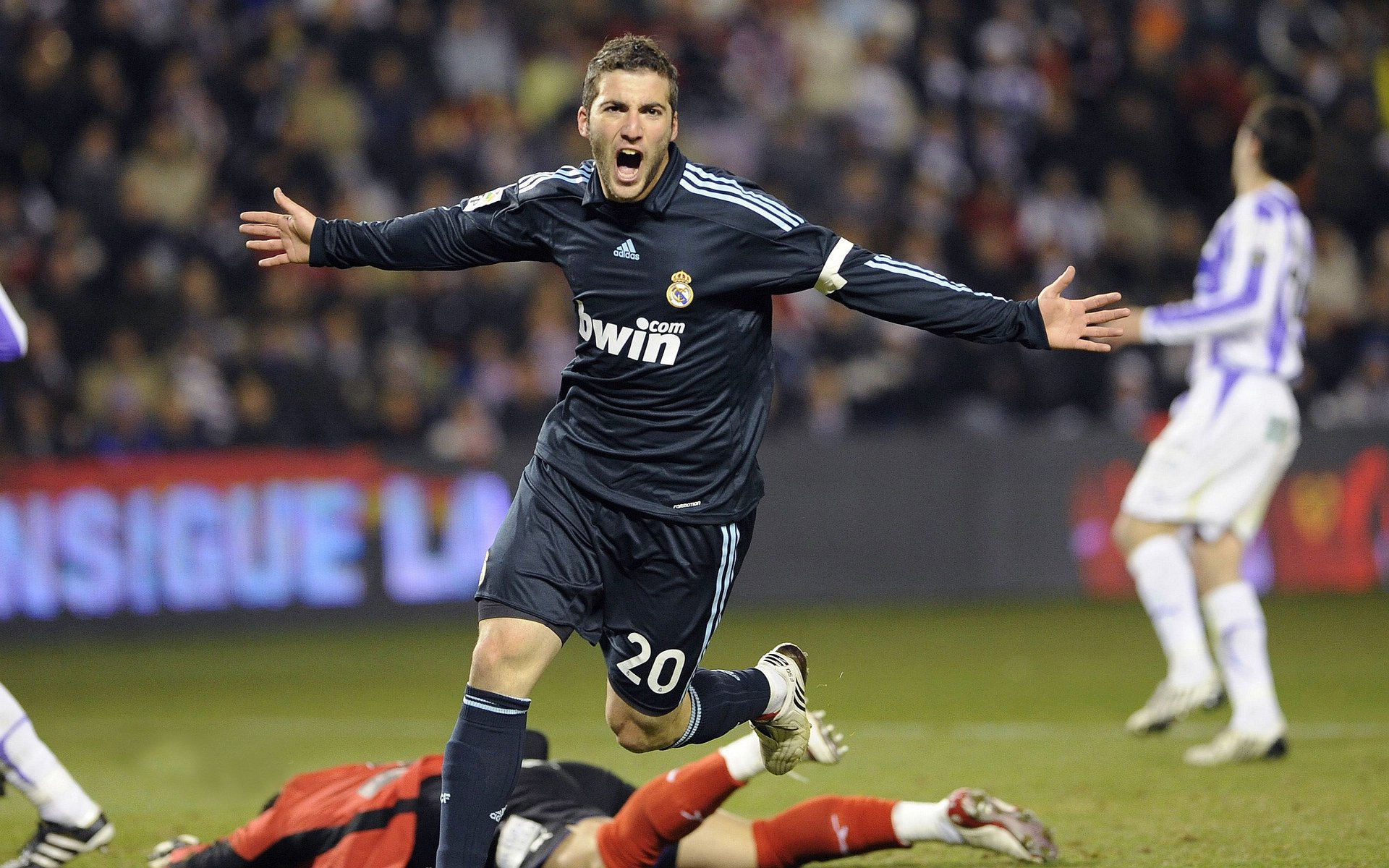 布莱顿锋线效率提升,海鸥军团欲再创佳绩,布莱顿靠近什么海